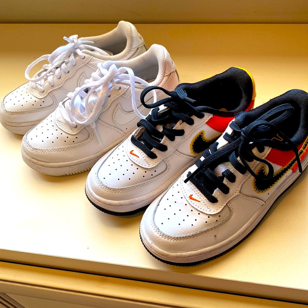 BOY NIKE SNEAKERS